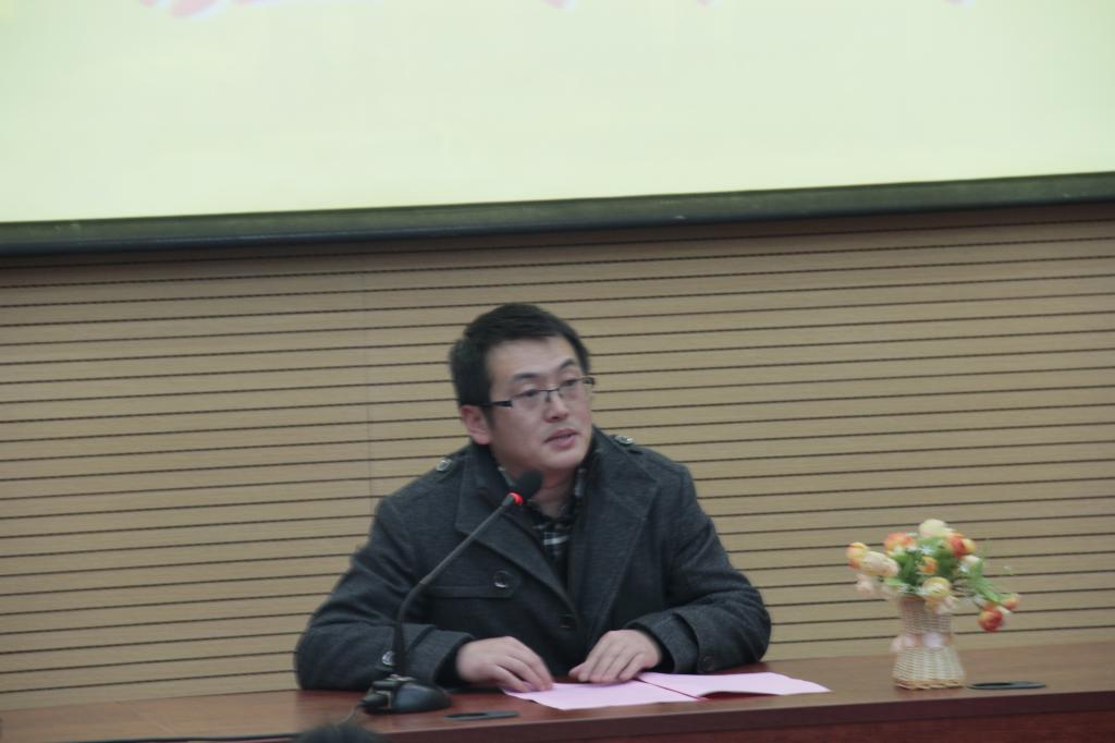人文社会科学乐鱼(中国)官方党校副校长、人文社会科学乐鱼(中国)官方党委副书记汪晟老师作开班致辞